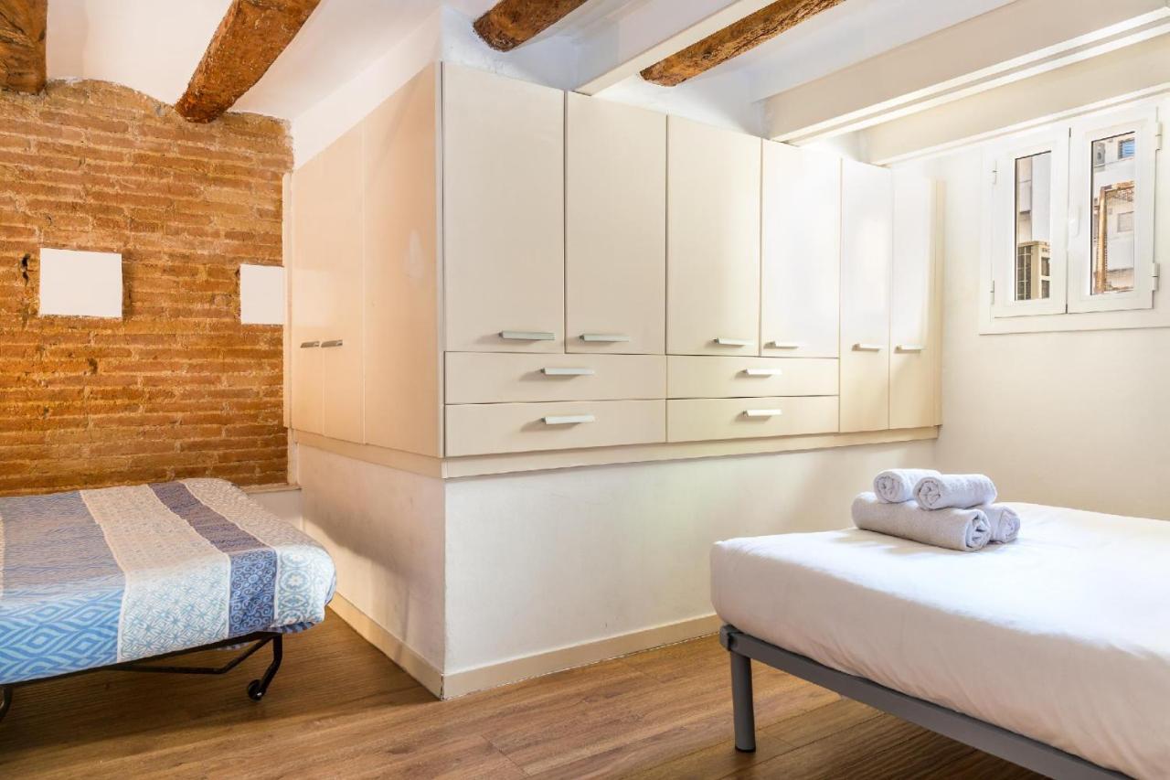 Fridays Flats Dreamy Duplex - Stylish Beach Loft Барселона Экстерьер фото